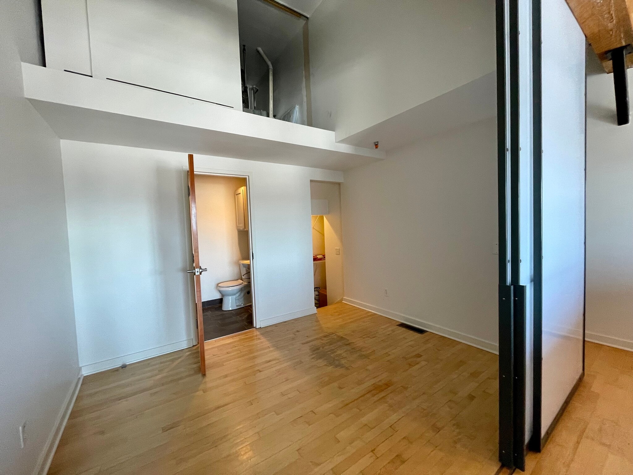 Building Photo - 1803 Wyandotte St