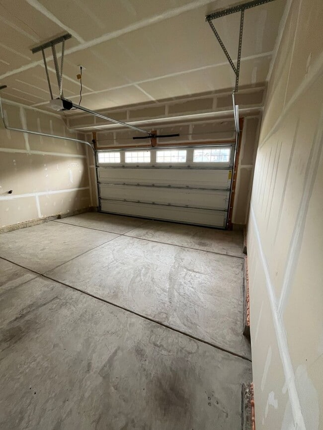 Building Photo - 312 Frances Ln