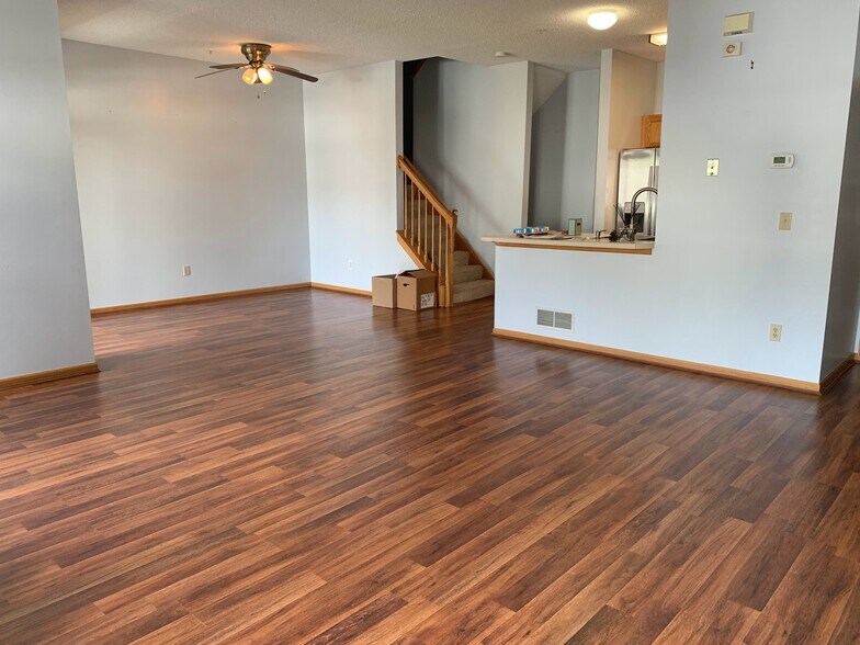 Primary Photo - 1018 108th Ln NW