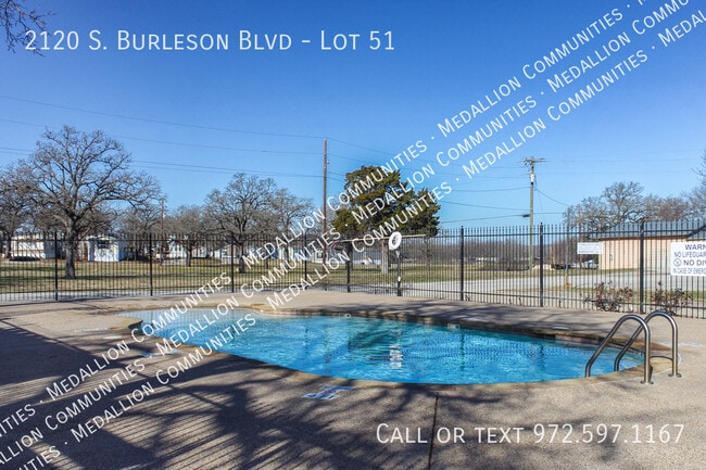 Building Photo - 2120 S Burleson Blvd