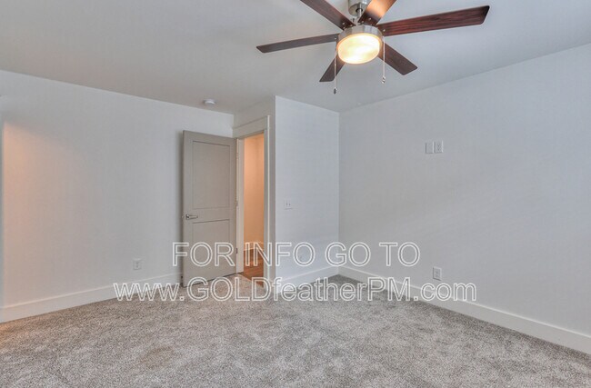 Building Photo - 253 Riverside Dr
