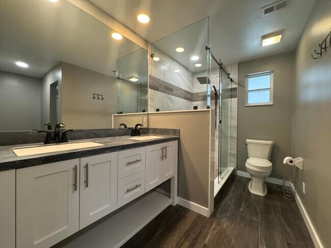 Building Photo - 3/2 Ormond Beach Pool Home