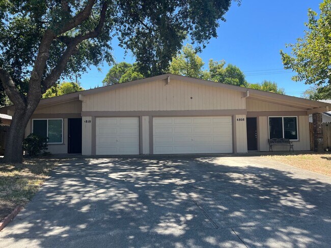 Building Photo - Cowell 4808-4810