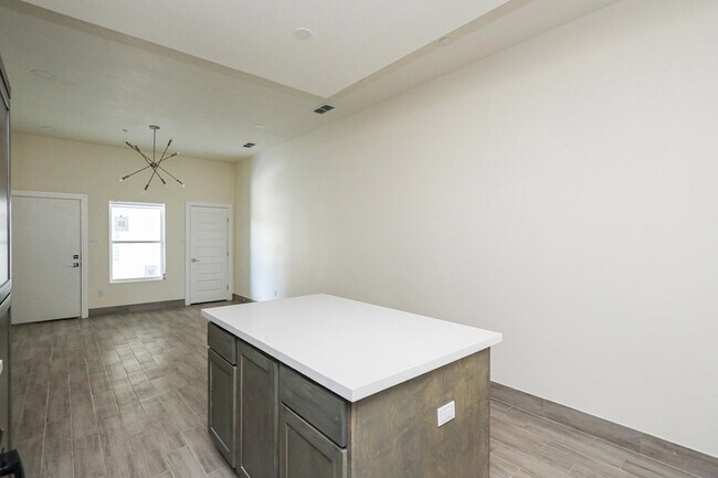 Building Photo - 9109 McPherson Rd