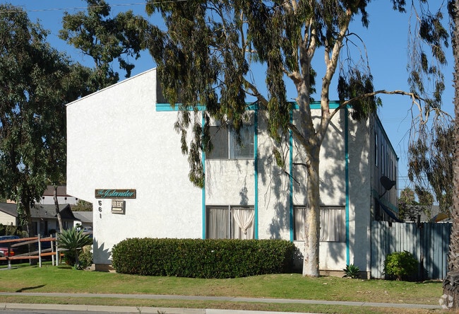Building Photo - The Islander