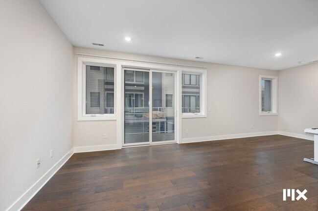 Building Photo - Two Bedroom Condo on Lookout Hill in Grand...
