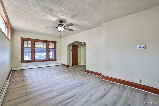 Building Photo - 1811 Weston Ave
