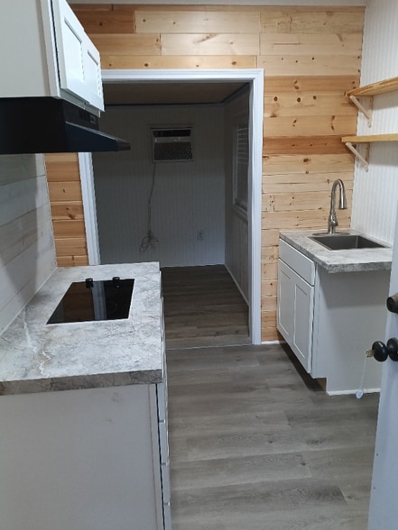 Building Photo - 715 Coulee Kinney Dr