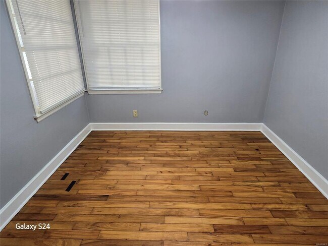 Building Photo - 3763 Narrow Lane Rd