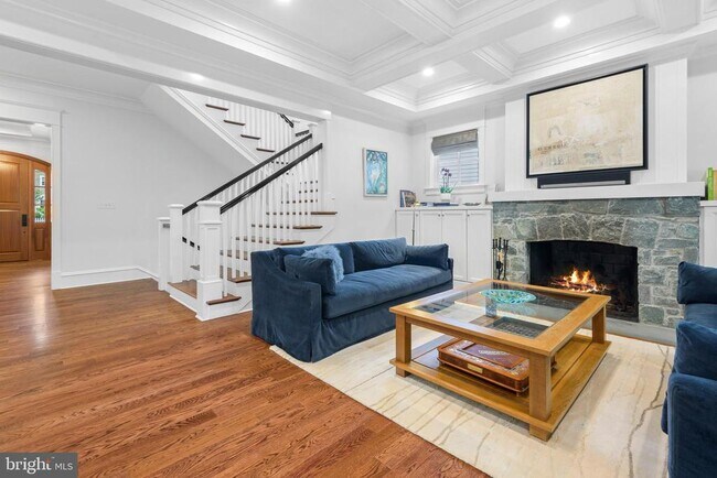 Building Photo - 5600 Brite Dr