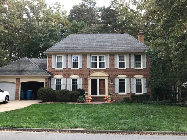 Building Photo - 9205 Northedge Dr