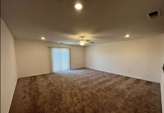 Building Photo - Two weeks free rent  "Spacious 4-Bedroom Haven with 2 Full Baths in Merced – Your Dream Home Awai...