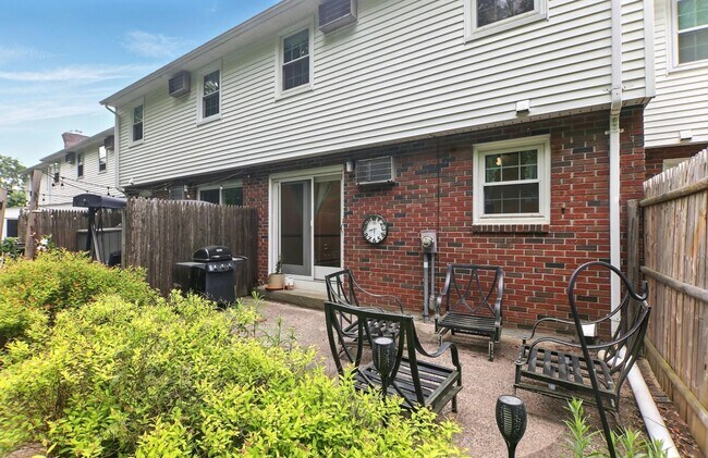 Building Photo - 62 Brandywine Ln
