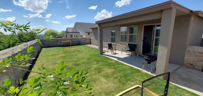 Building Photo - 7420 Eagle Vista Dr