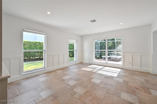 Building Photo - 508 Devils Ln