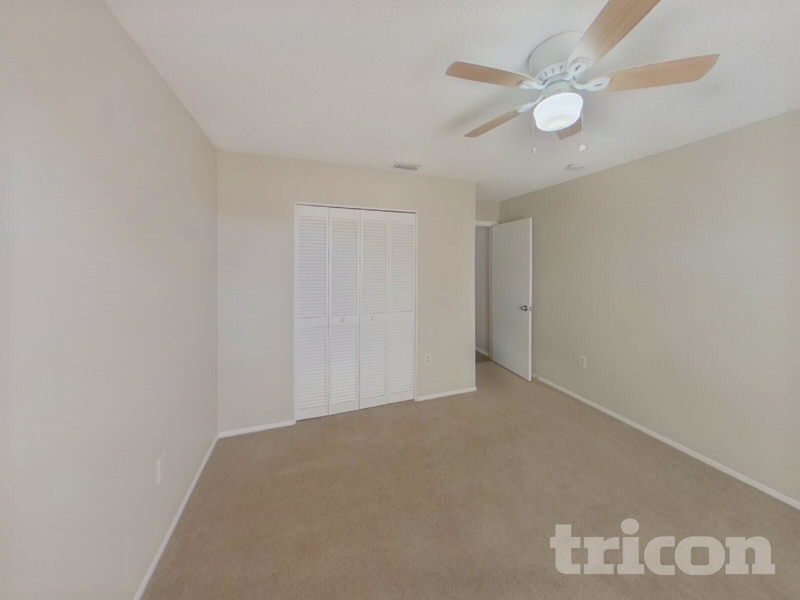 Building Photo - 1203 70th Dr E