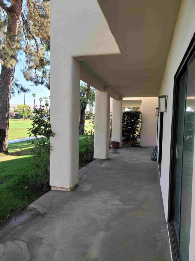 Building Photo - 67360 S Chimayo Dr