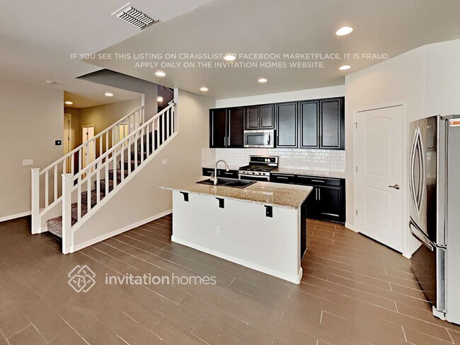 Building Photo - 1508 N Balboa