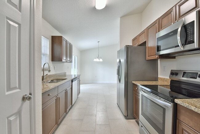 Building Photo - 6128 NW 47 Pl