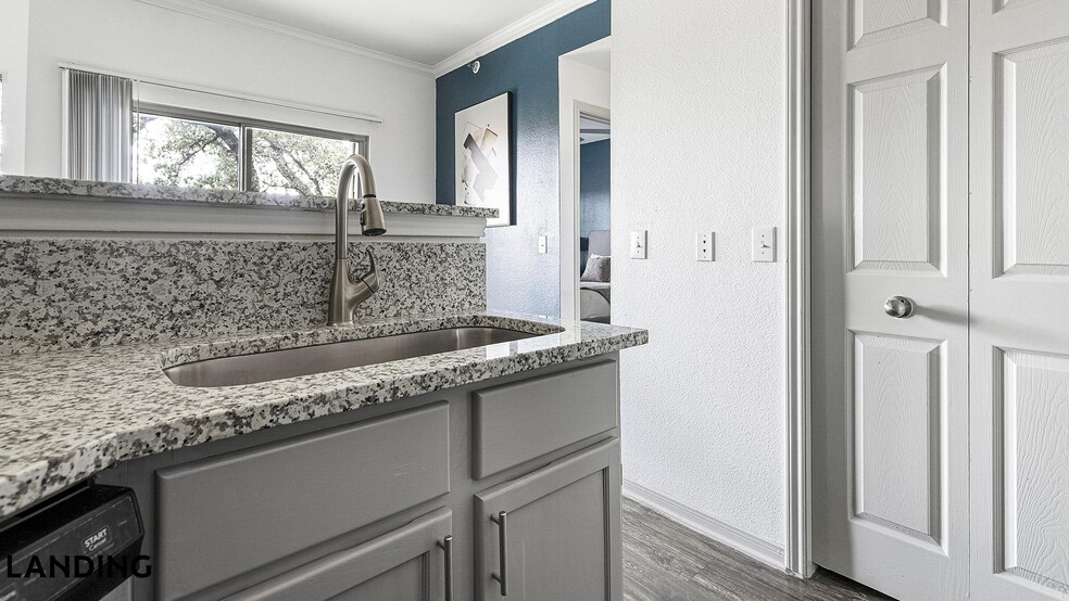 Building Photo - 19275 Stone Oak Pkwy