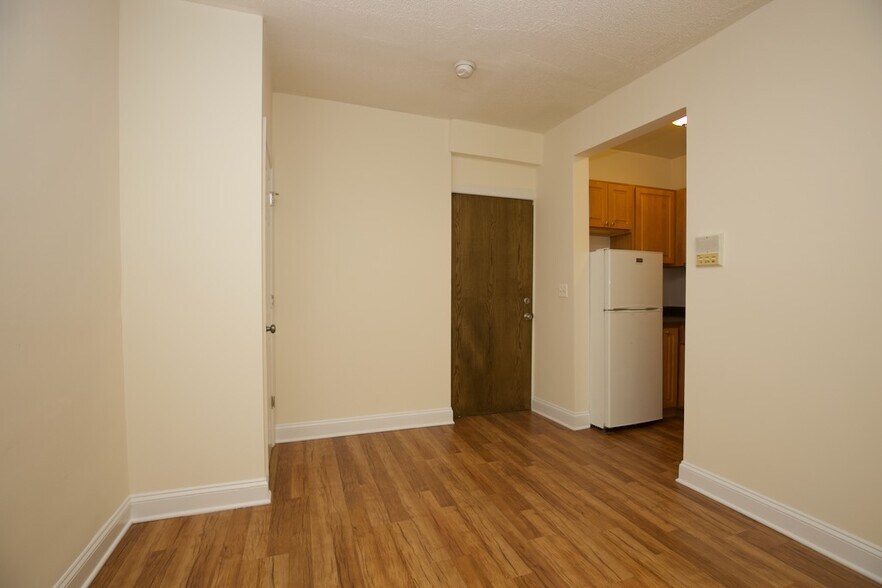 Building Photo - 1742 N Humboldt Blvd