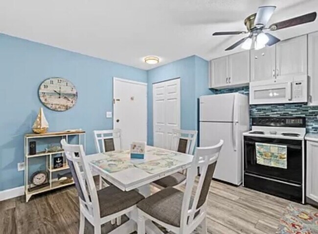 Building Photo - 3165 N Atlantic Ave