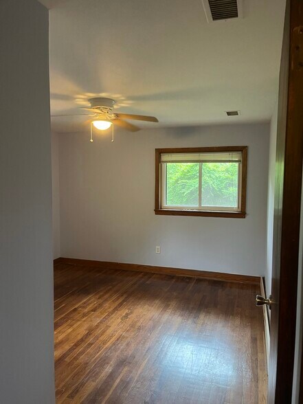 Building Photo - 2074 Seabrook Ave