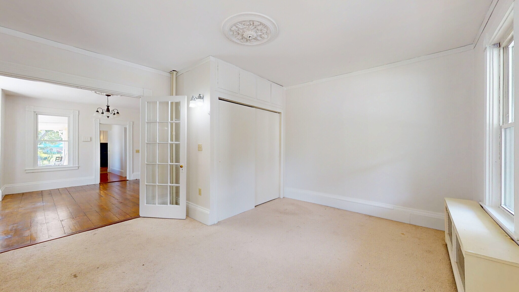 Building Photo - 10 Barrows St