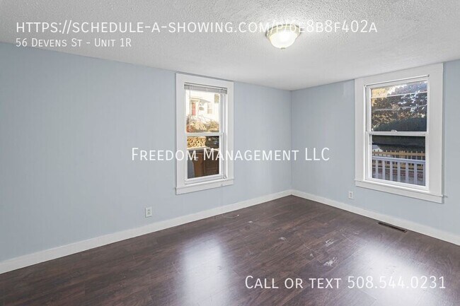 Building Photo - 56 Devens St