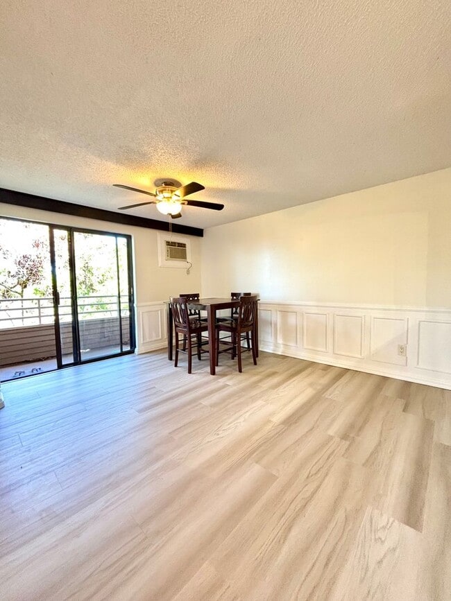 Building Photo - Kihei Shores - South Maui across from World Class Beaches