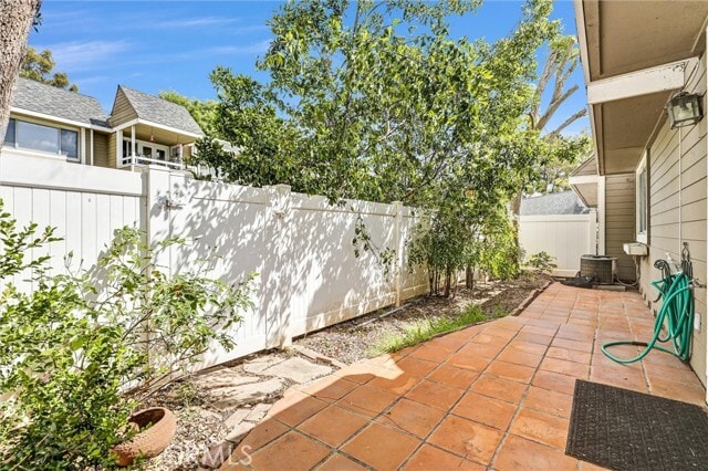 Building Photo - 23342 Caminito Los Pocitos