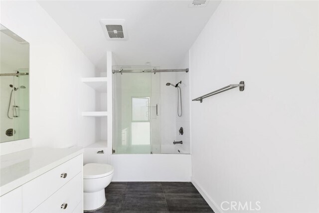 Building Photo - 534 E San Jose Ave