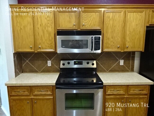 Building Photo - 920 Mustang Trail