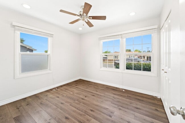 Building Photo - Recently Remodeled Home- MUST SEE!!!!!