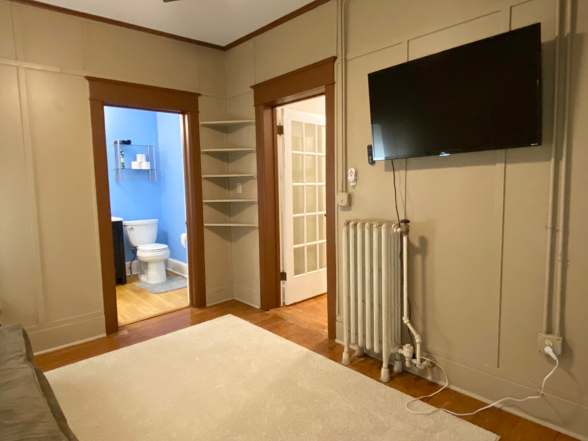 Living Rm - 118 Pine St