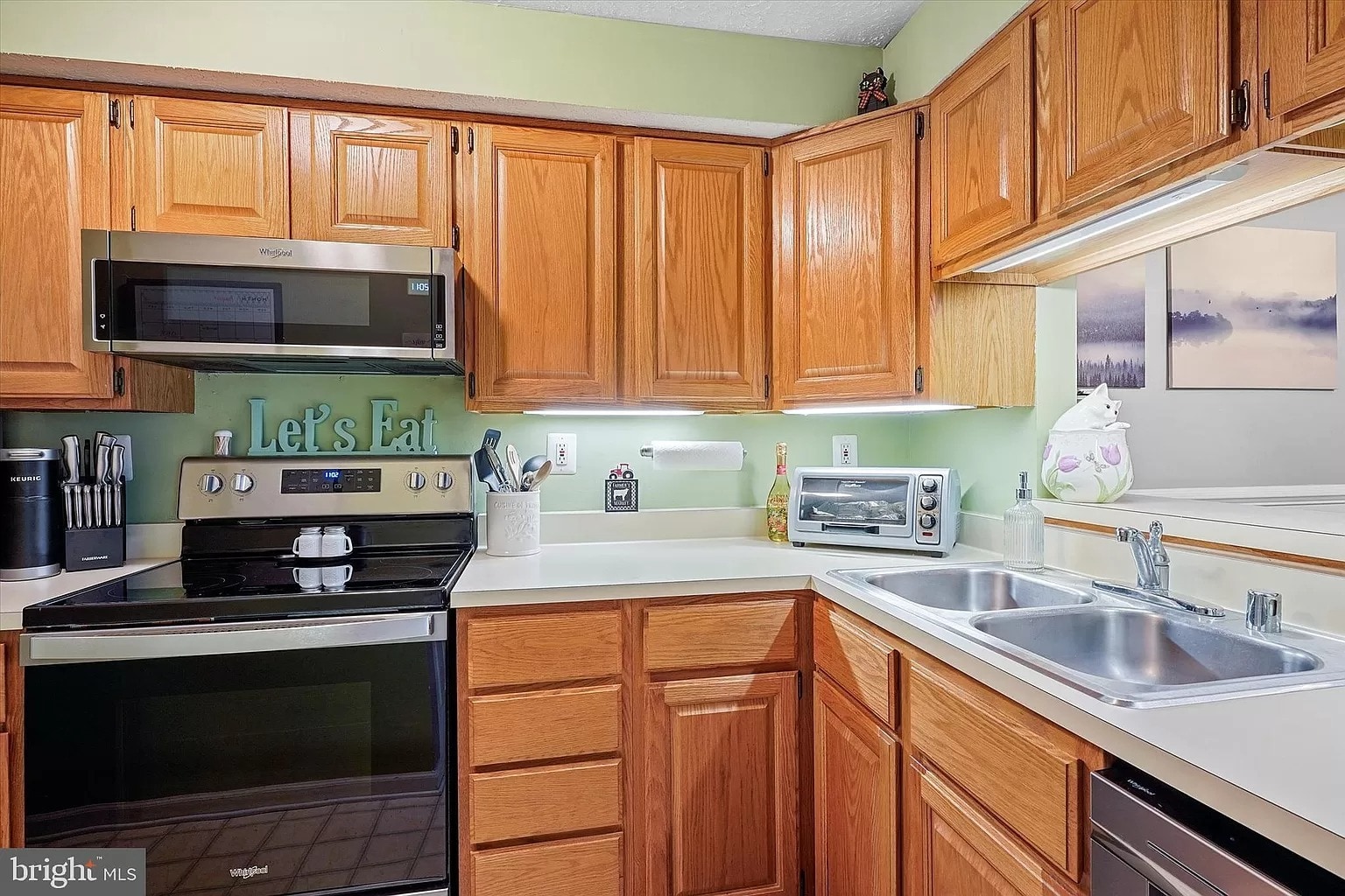 Building Photo - 209 Oak Leaf Cir