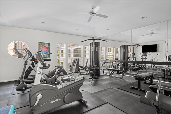 Building Photo - 3231 Allen Pkwy