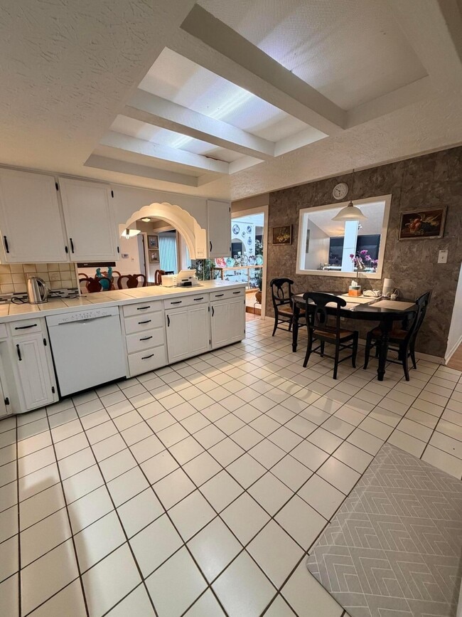 Building Photo - 8226 Glencree Pl