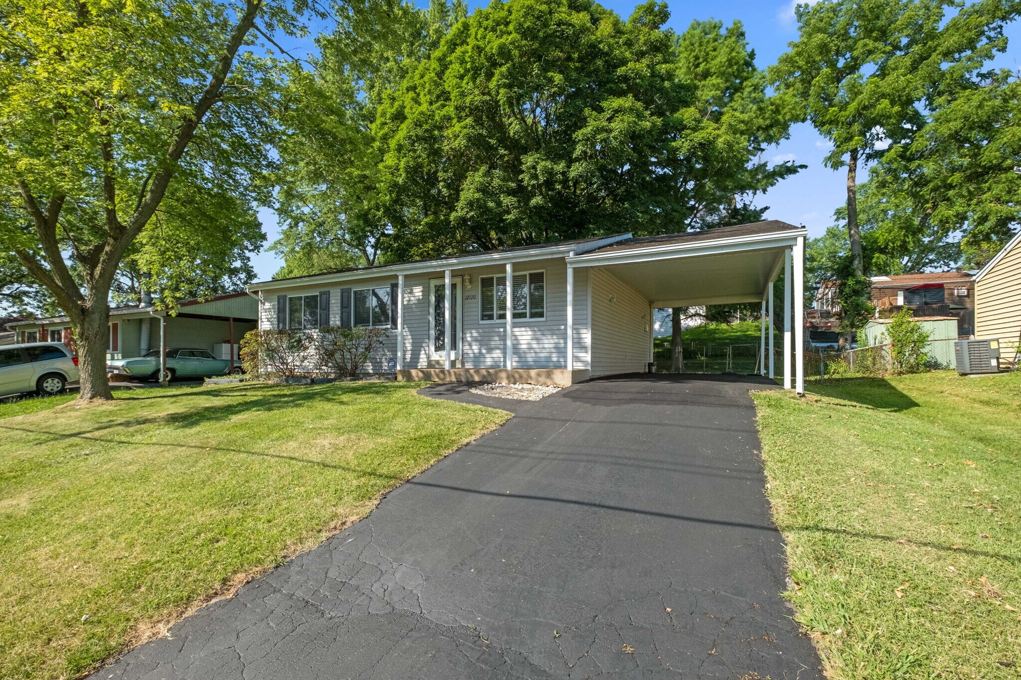 Building Photo - 12720 Missouri Bottom Rd