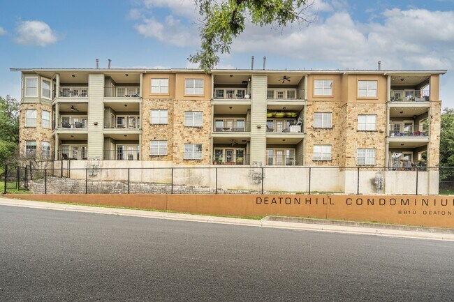 Building Photo - 6810 Deatonhill Dr