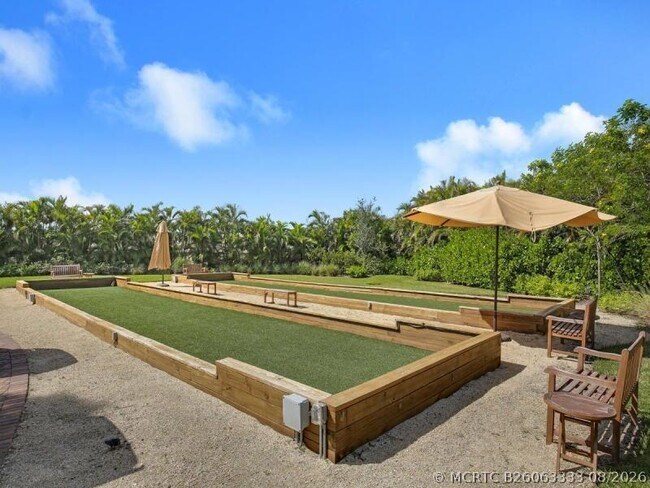Building Photo - 518 Carrara Ct
