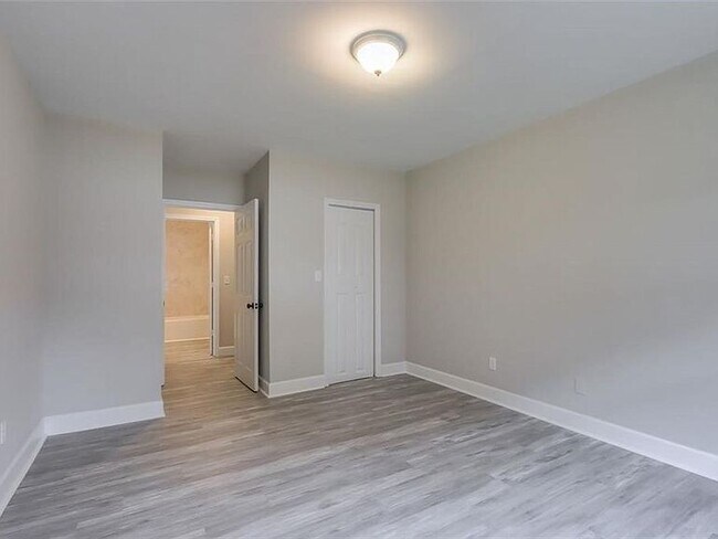 Building Photo - 4056 Dallas Acworth Hwy NW