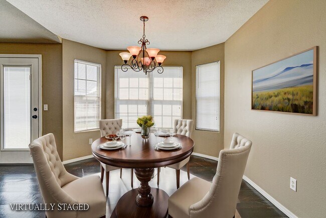 Building Photo - Beautiful all brick 3 bed 2 bath house in ...
