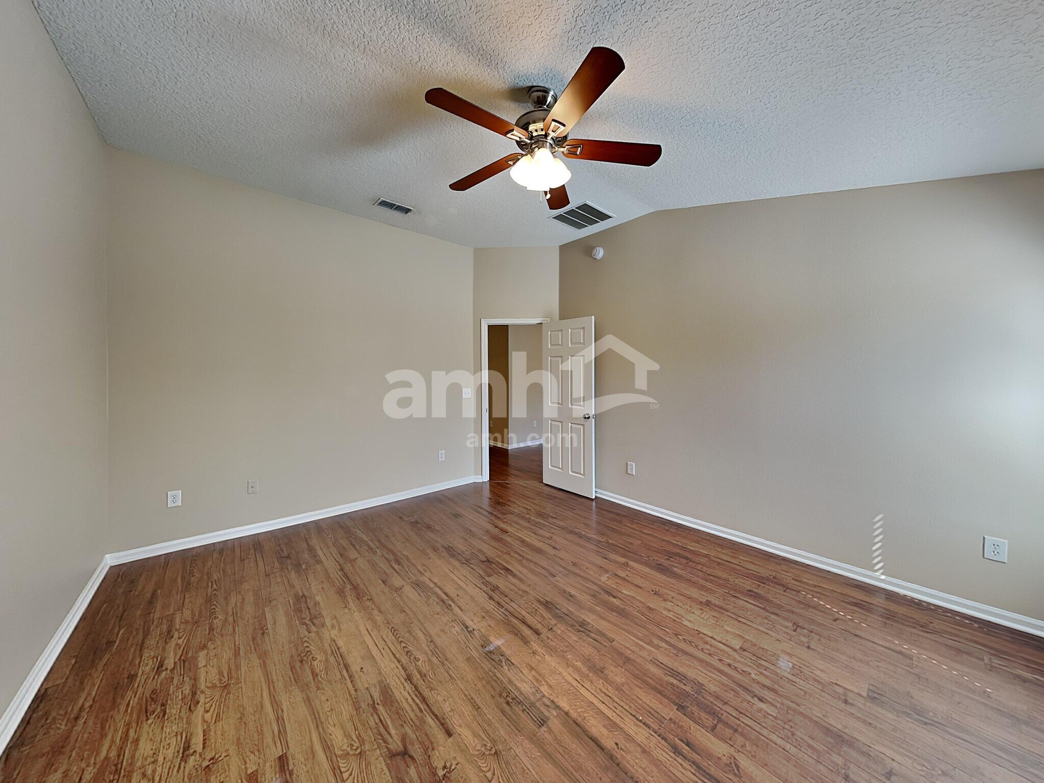 Building Photo - 160 Old Hickory Forest Rd