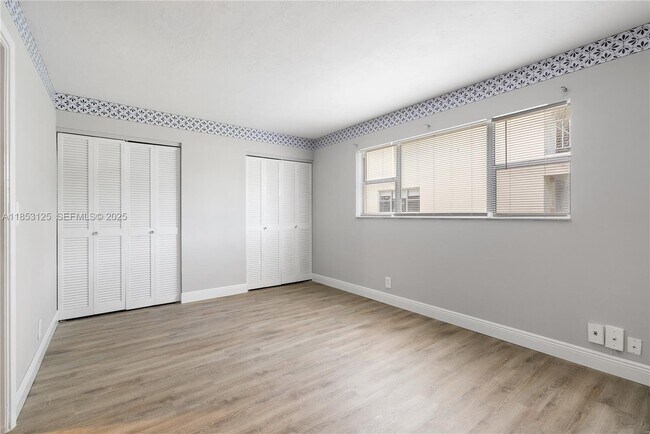 Building Photo - 300 Layne Blvd