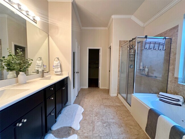 Building Photo - 6818 Pear Point Ln