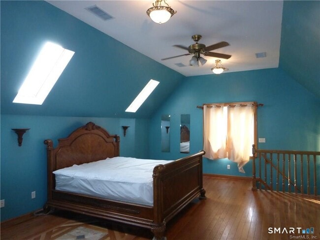 Building Photo - 28 Frederick St