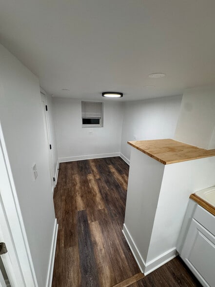 Building Photo - 3521 Oak Ave