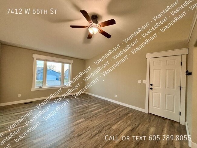 Building Photo - 7412 W 66th St