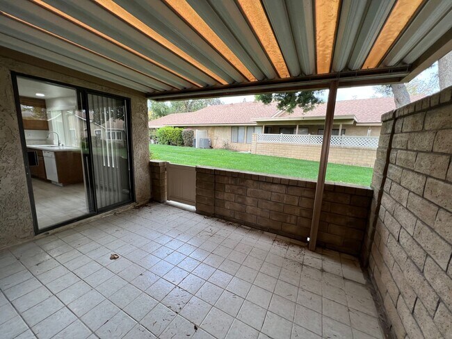 Building Photo - Updated 2 bed / 2 bath Home in Leisure Village